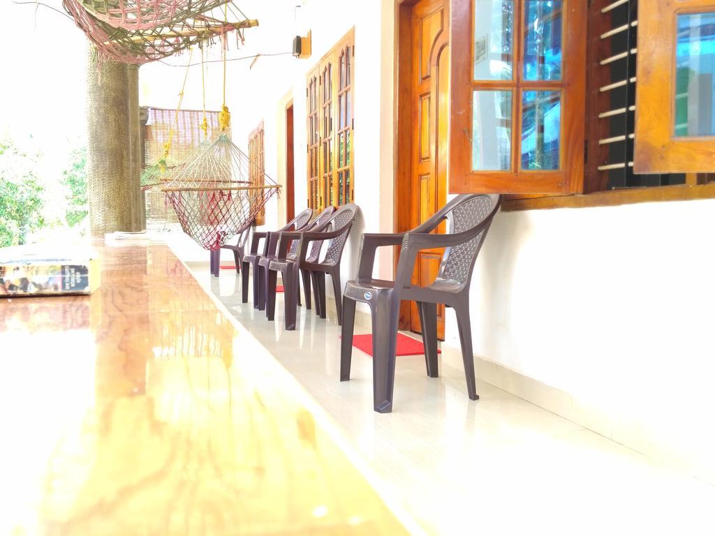 Kaithakuzhi Home Stay Varkala Exterior photo